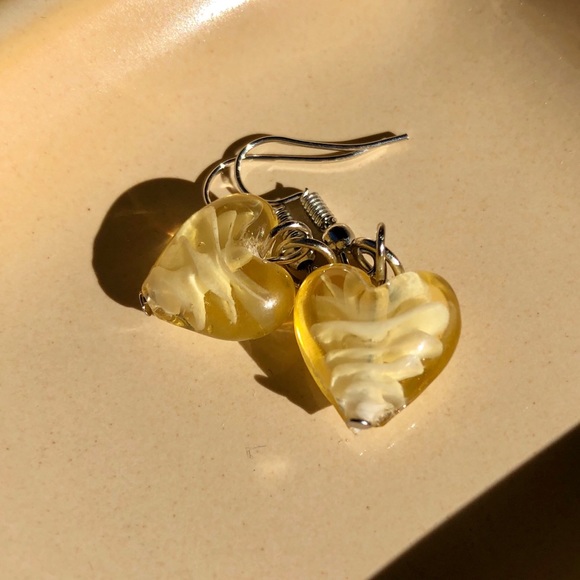 ✨ LAMPWORK GLASS DROP HEART EARRINGS✨ - Picture 6 of 8